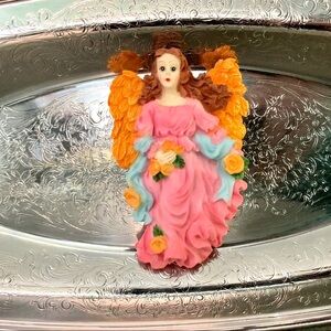 Large Angel Magnet
